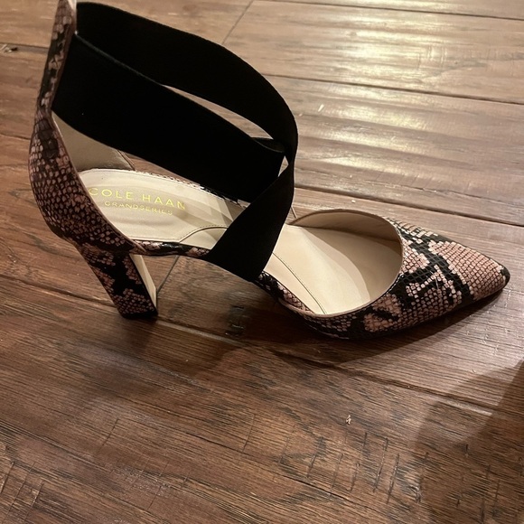 Cole Haan Mailkki Snakeskin Print Heels Size 6 - Picture 7 of 7